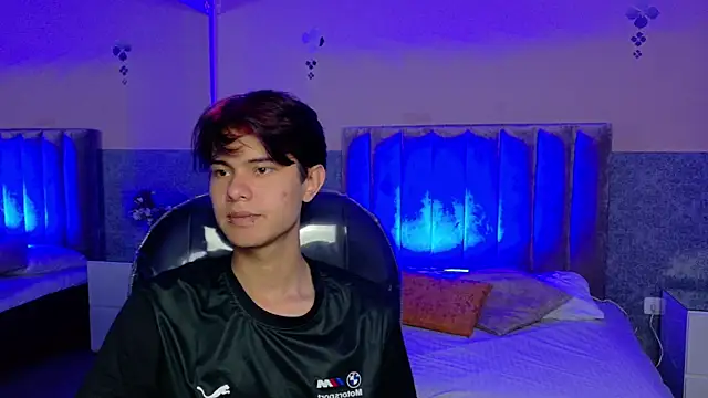 Derek_Sinn webcam