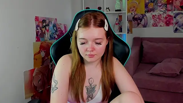 ElinaVale webcam