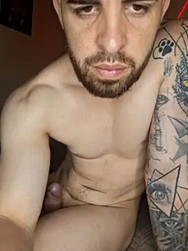 Cubanotatuado webcam