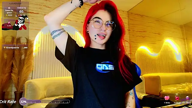 Moon_Red_r webcam