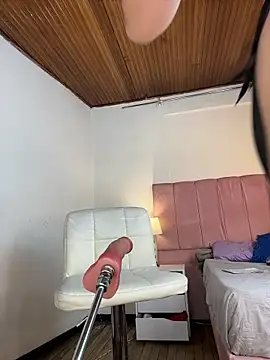 emily_gomezz - Emily_Gomezz's free webcam - UK Sex Cams