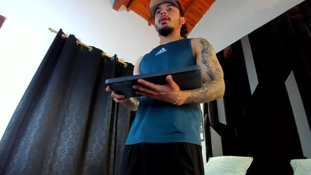 Justin_WhiteJS webcam