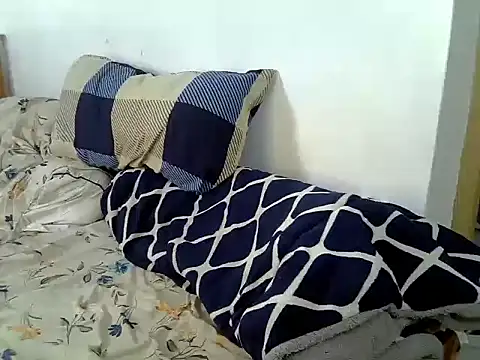 purplescarlet webcam
