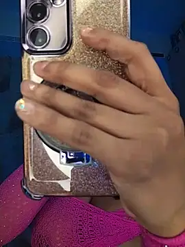 SaharQamar webcam