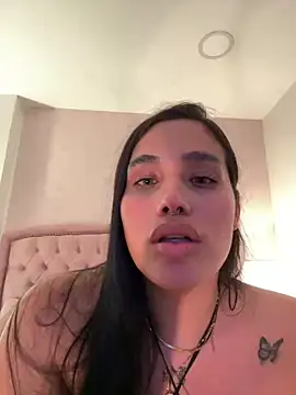 Bella__Wood live sex cam