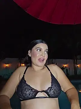 Pretty_Julieta webcam