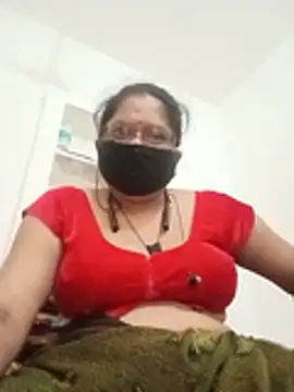Menka_cut34 webcam
