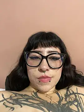 MennaLee_ webcam