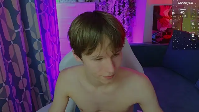 cumte_boy (M twink) - lick biceps