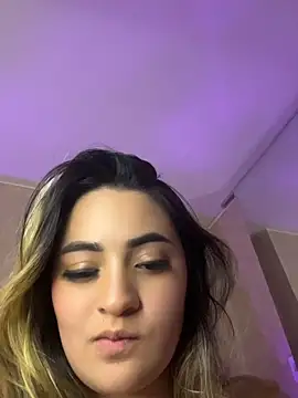 Antonella_Julieta webcam