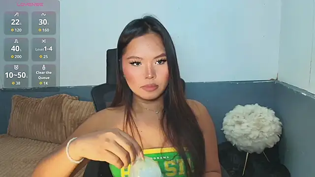 UrfuckingNathalie69x webcam