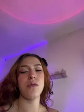 Ginger-Foxy webcam
