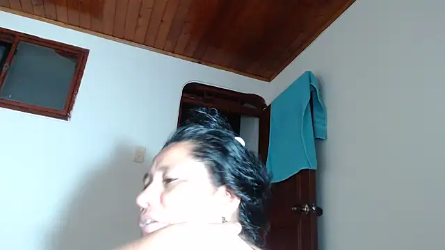adrixxx38 webcam