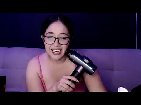 Elina_Rose888 webcam
