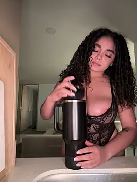 Curlyierr webcam