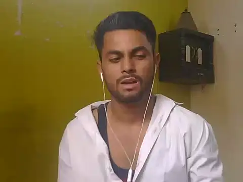 Stubborndesiboy webcam