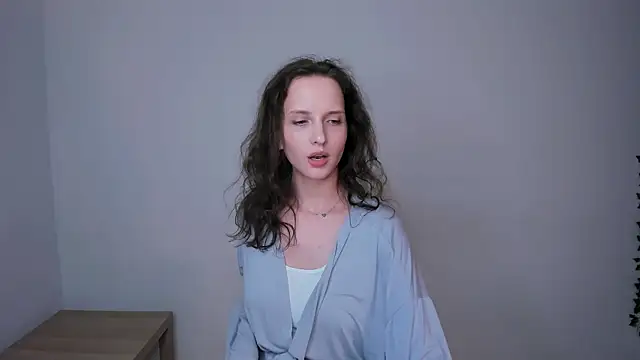 Ariadna_Shy webcam