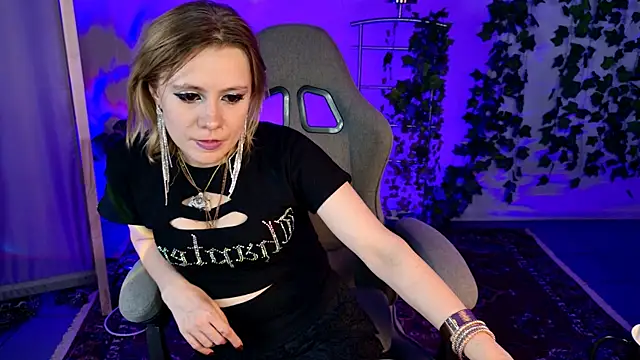 Kumiho_7777 webcam