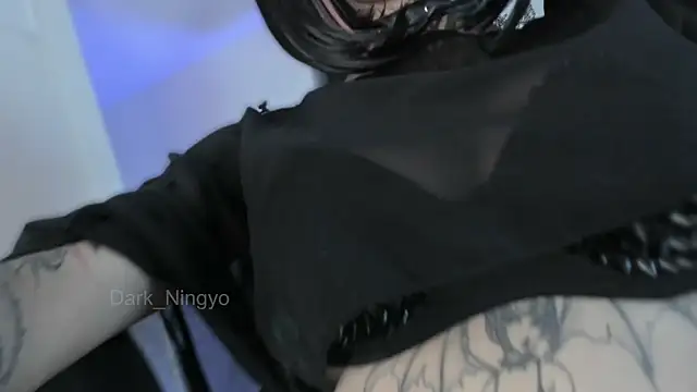 Dark_ningyo1 webcam