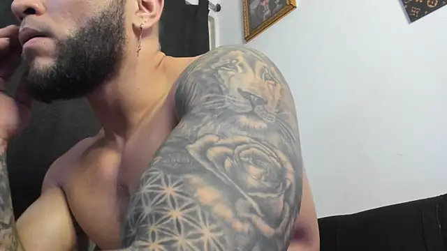 vincent_carusso94 live sex cam