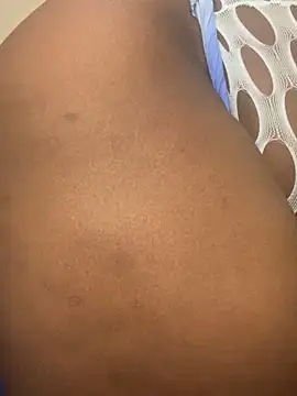 Busty_Bambii254 webcam