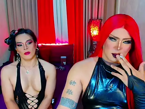 Wildest_Slave_Huntress webcam