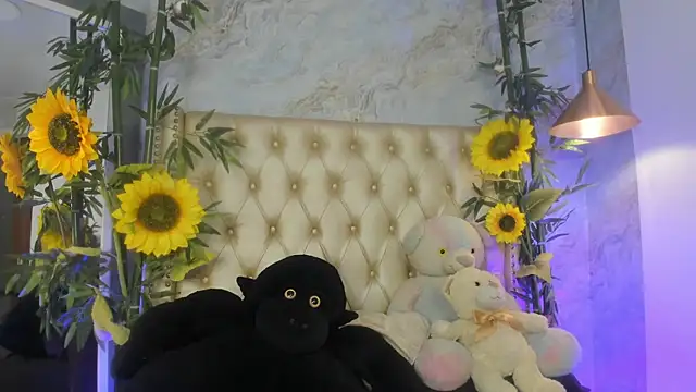 LittleeJaz webcam
