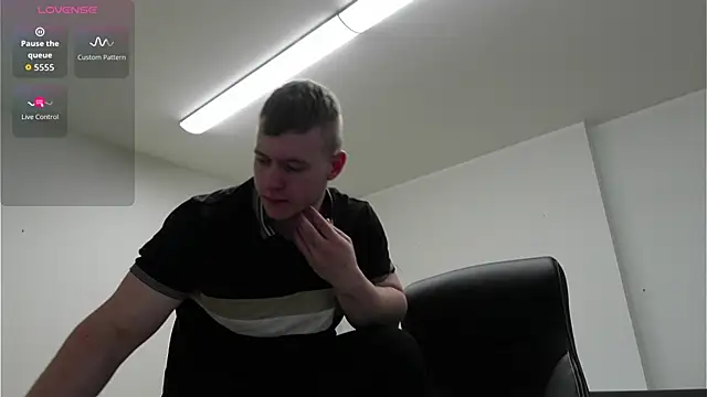 richard_dullas (M twink) - SUPPORT THE STUD