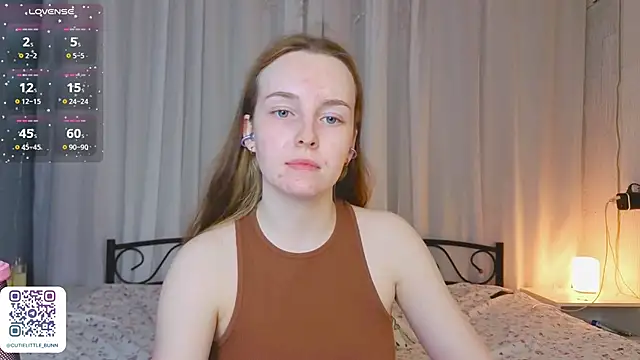bae_cake_ webcam