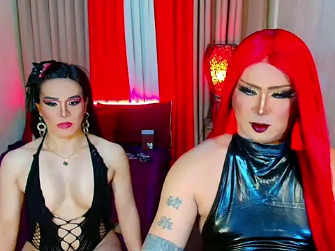 Wildest_Slave_Huntress webcam