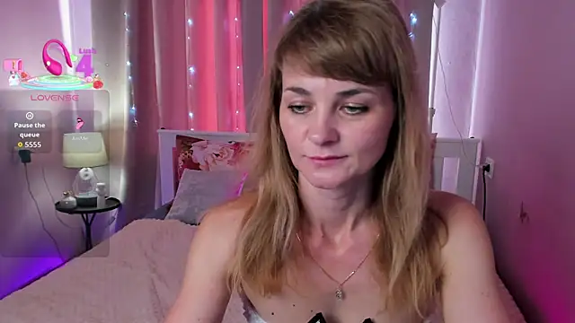 annasimonsj webcam