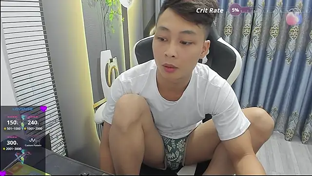 Naughty___asian webcam
