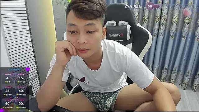 Naughty___asian webcam