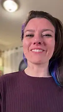 LadyLena1 webcam