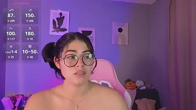 LoaLuxury webcam