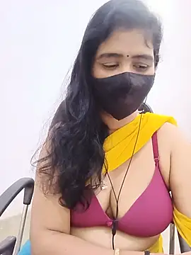 Lucky-Deepthi webcam