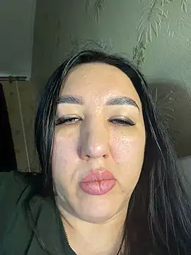 Naughtbaby_2025 webcam