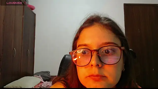 MadieeLorez webcam