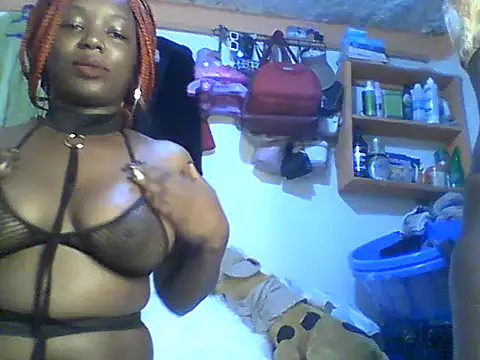 Ladysweetness23 webcam