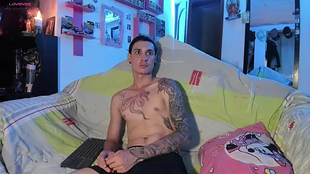 LokyHartt webcam