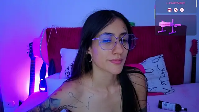 Miss_VeronicaW webcam