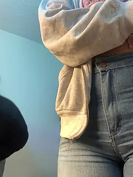 LilithMonette webcam