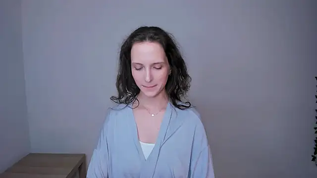 Ariadna_Shy webcam