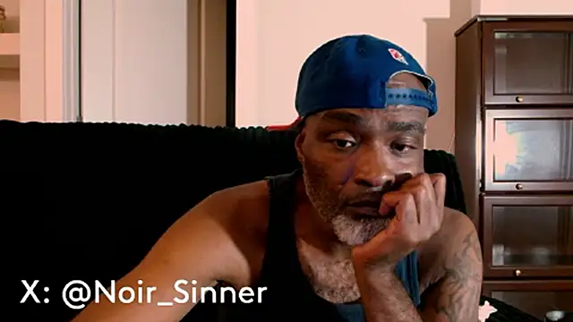 sinnernoir live cam on StripChat