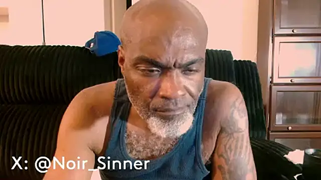 sinnernoir (M mature) - naked