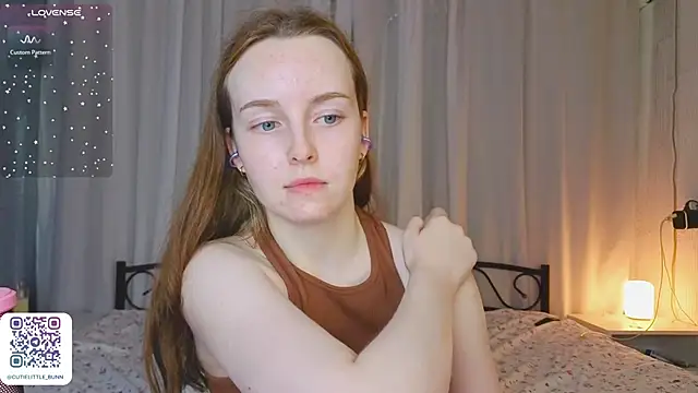 bae_cake_ webcam