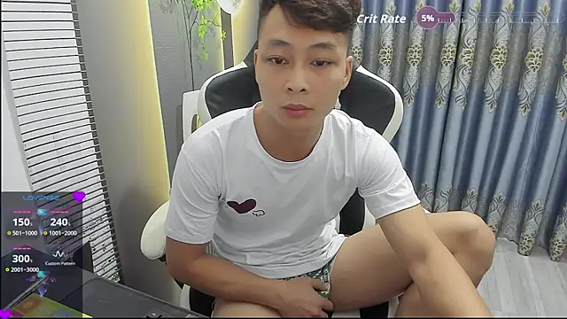 Naughty___asian webcam