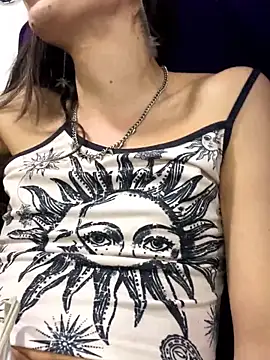 Sara_Davina webcam