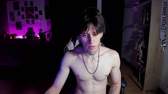 xice_boy (M young) - Penis out 🥵🍌