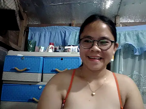 xxdreamgirl69 (F young) - help me reach my goal:)to make me happy